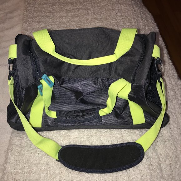 ADIDAS GYM BAG - Picture 2 of 3
